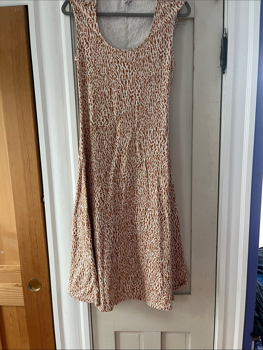 Old Navy Cream and Tan Printed Sleeveless Mini Dress